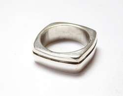 Vastag,tömör ezüst gyűrű, 18,1 gramm