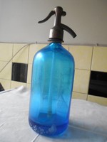 Kék  színű  régi  szódásüveg .