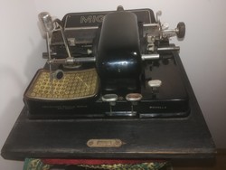 Antik írógép Mignon AEG