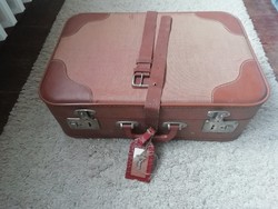 Retro Embe kis barna bőrönd, koffer