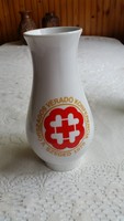 Vöröskeresztes dísz váza eladó! Emlék váza alföldi porcelán