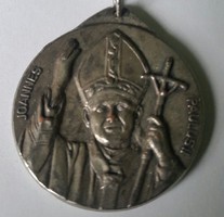 II.János Pál Joannes Paul 100 éve született ezüstözött emlékérem:36mm hátoldala Vatikán Roma Italy 