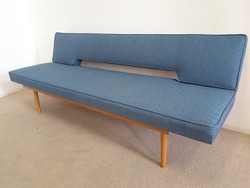 Retro design kanapé felújítva