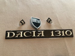 Régi fém Dacia embléma