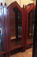 Exkluzív tükrös-üveges vitrin fából
