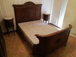 Antik bútor - hálószoba garnitúra (Franciaágy, 2 éjjeli szekrény, szekrény)