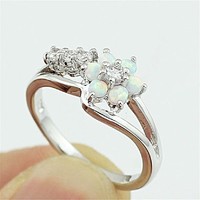 Töltött ezüst (SF) gyűrű, fehér opál és CZ kristályokkal
