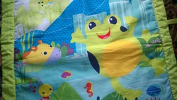 Bébi-baba Mászó szőnyeg  86x63 cm szines, mesefigurás