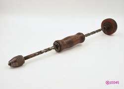 Antique hand drill. Early 1900s.