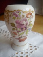 Porcelain vase for dried flowers