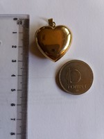Szív alakú arany medál