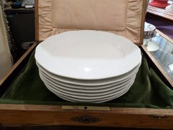 Fehér festetlen herendi lapos tányér