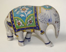 Különlegesen szép porcelán elefánt