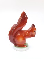 Hollóházi porcelán mókus - jellegzetes retro porcelán tévédísz! Ajándék csipketerítővel kérhető!