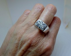 Szép kézműves ezüst pecsétgyűrű 