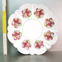 Porcelán tányér, szilvamintás dekorral (859)