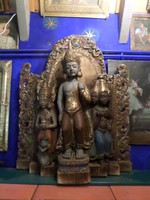 Hatalmas 1m x 80 cm-es , fából faragott , indiai szoborcsoport , gyönyörű színekkel .