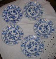 Meisseni gazdag hagyma mintás kobaltkékkel  festett tányérok