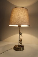 Art Deco figurális asztali lámpa ernyővel