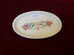 Zsolnay porcelain oval, hand-painted small bowl. Size: 11.5 x 7.5 cm. He has!