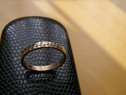 Arany karikagyűrű