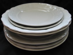 Zsolnay indás fehér régi tányérok 