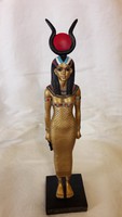 Egyiptomi Ízisz szobor