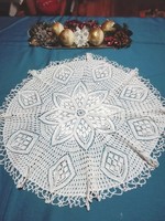 White lace tablecloth, 46 cm in diameter