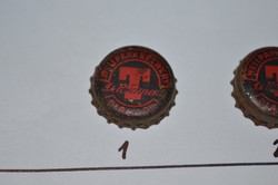 5 old glasgow corked beer caps with the letter t