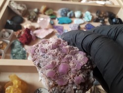Nyers ásvány rög kobalt kalcit