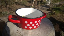 Vintage zománcozott piros pöttyös lábaska-virágtartónak is, átm.13 cm