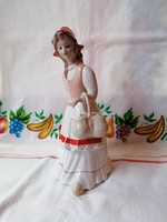 Alba Iulia porcelán Holland lány kosárkával 