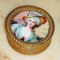 Gyönyörű Antik Francia tűzaranyozott festett porcelán tetővel ékszertartó szelence