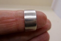 Különlegesen  ezüst  sál gyűrű 