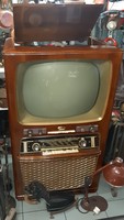 Zeneszekrény régi  antik  tv ,rádió , lemezjátszó  1.000.000 forint