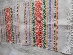 Decorative patterned towels