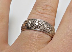 Vésett ezüst karikagyűrű 63-as méret