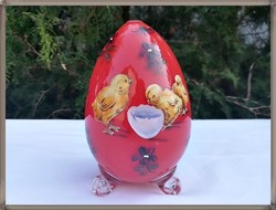 Kézzel festett kiscsibe-nyúl-virág mintás, nagy méretű piros üveg húsvéti dísz tojás