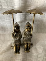 Bécsi bronz gyerekek ernyő alatt 
