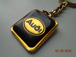 AUDI fekete-arany színű zománc kulcstartó