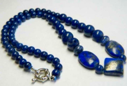 Természetes lapis lazuli, 6-10 mm-s gyöngyökből készült nyaklánc