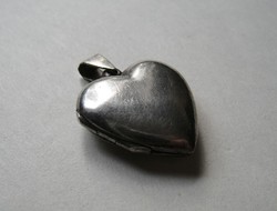 Nyitható, ezüst fényképtartó szív medál