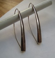 Hosszú ezüst fülbevaló halványan aranyozott felülettel