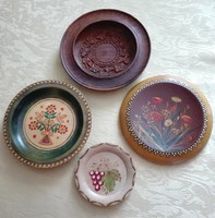 4 wooden decorative bowls