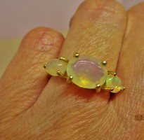 Gyönyörű valódi tüzes fényű opál ezüst gyűrű
