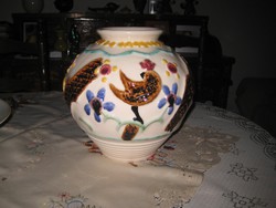 Zsolnay , Sinkó féle ismert , madaras váza  , pirogranitból  , 28 x 24 cm  jelzett