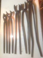 Öt darab antik kovács fogó  60-70-80 cm hosszúak 