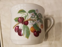Nagy cseresznyés porcelán bögre  kb fél literes