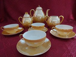 Japanese porcelain coffee set for four people. 11 Pieces. He has!