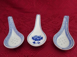 Chinese porcelain spoon, length 13.5 cm. He has!